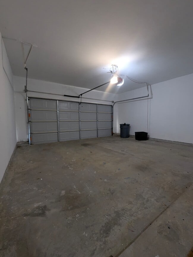 Building Photo - 18302 Wendy Glinn Way