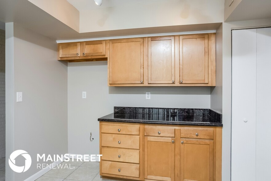 Building Photo - 1461 Wyndcliff Dr