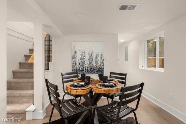 Building Photo - 2 br, 1 bath House - 3415 NE 41st Ave C Un...