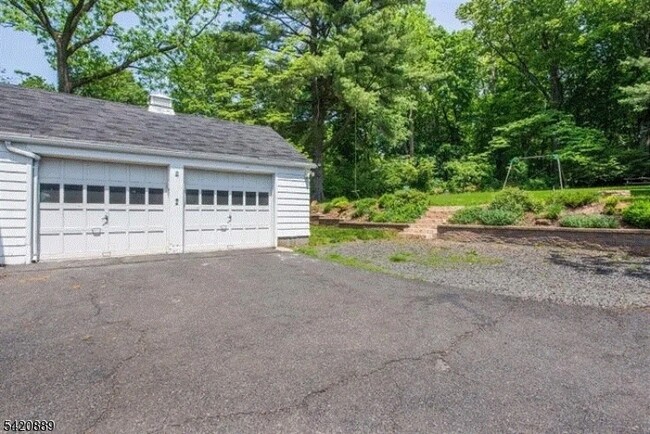 Building Photo - 751 Fairmount Ave