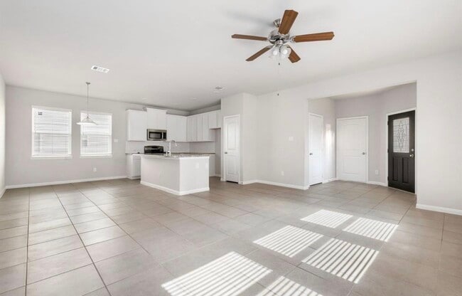 Building Photo - 6222 Prince Pl Dr