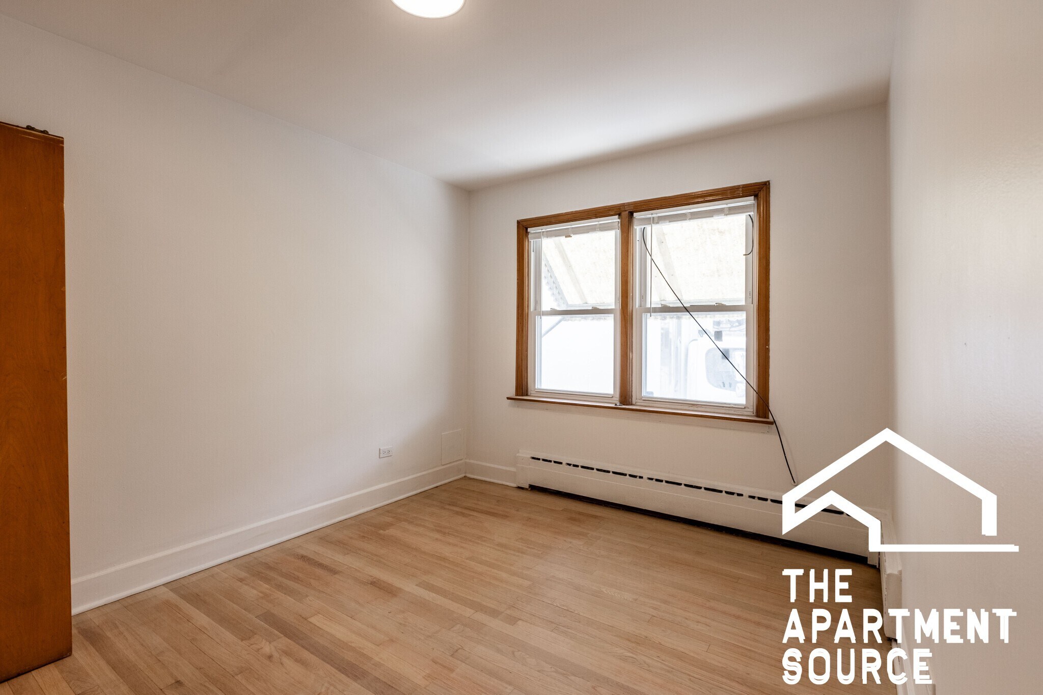 Building Photo - 4818 N Saint Louis Ave