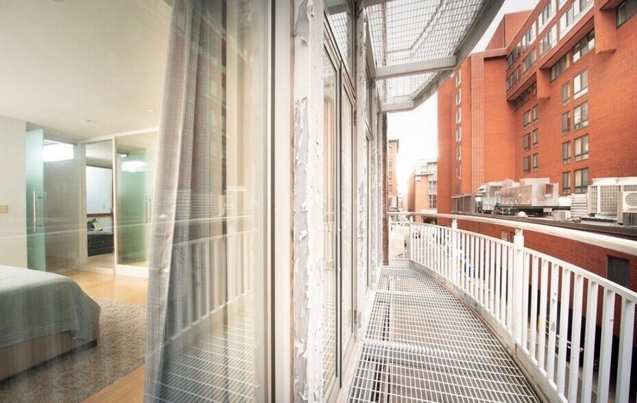 Building Photo - 671 Boylston St