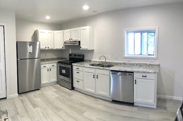 Building Photo - 4701 Elm St