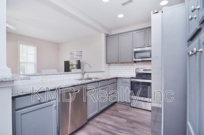 Building Photo - 11315 Dundarrach Ln