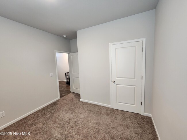 Building Photo - 227 Jones Rdg Ln