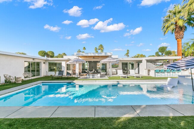 Building Photo - 72827 Bursera Way