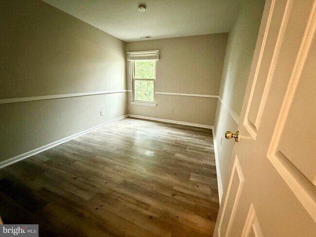 Building Photo - 2206 Brookhaven Dr