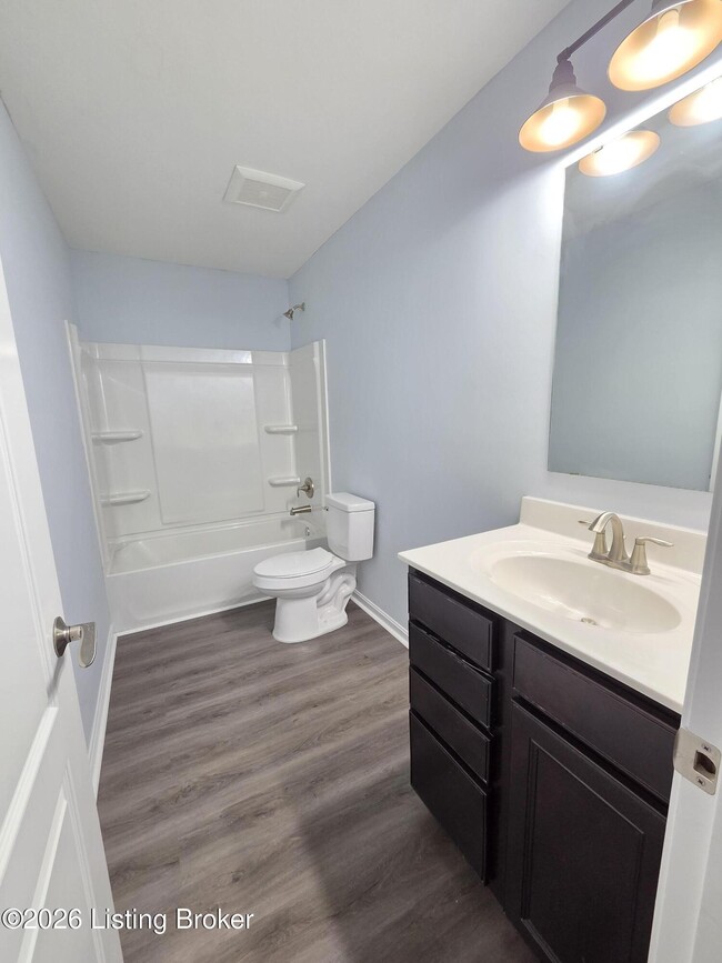 Building Photo - 272 St Regis Dr