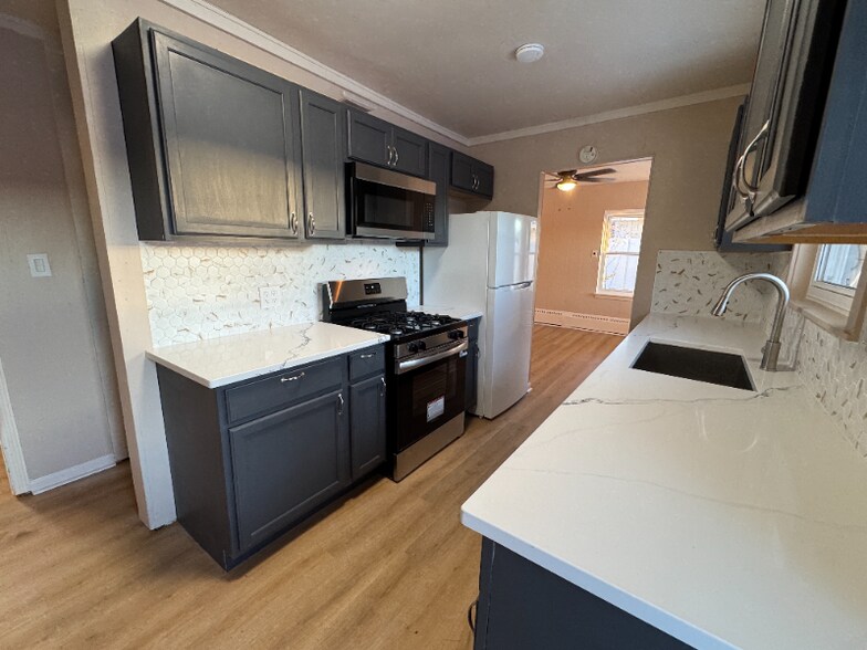 Building Photo - 7020 Delaware St