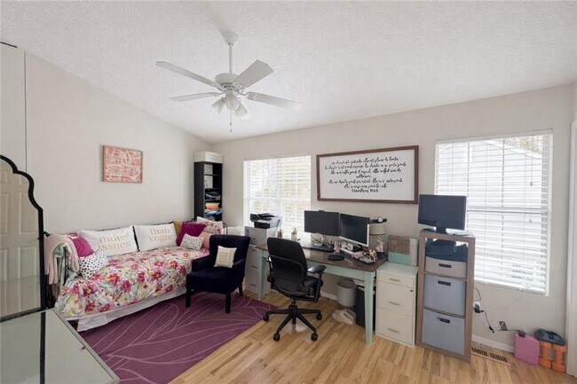 Building Photo - 1401 Wedgewood Ct