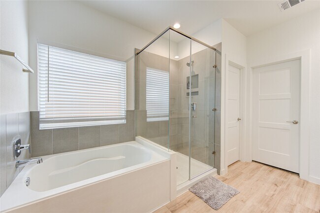 Building Photo - 22534 Petrizzi Ln