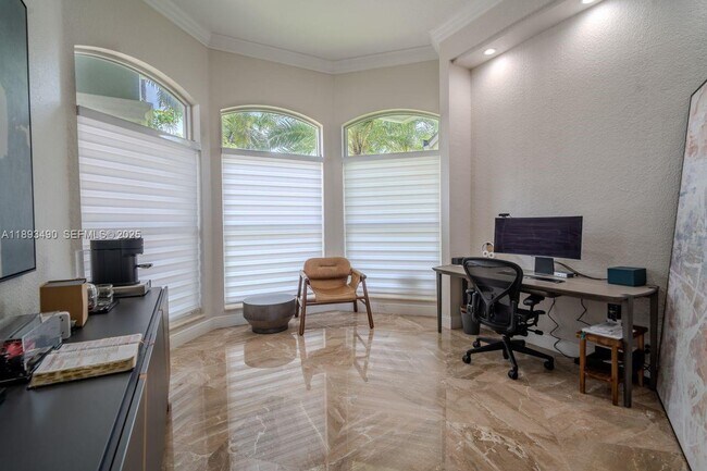 Building Photo - 2493 Poinciana Dr