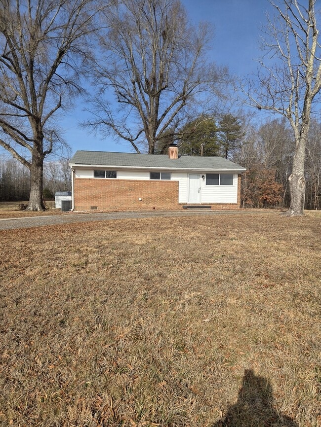 Building Photo - 7992 Lester Rd