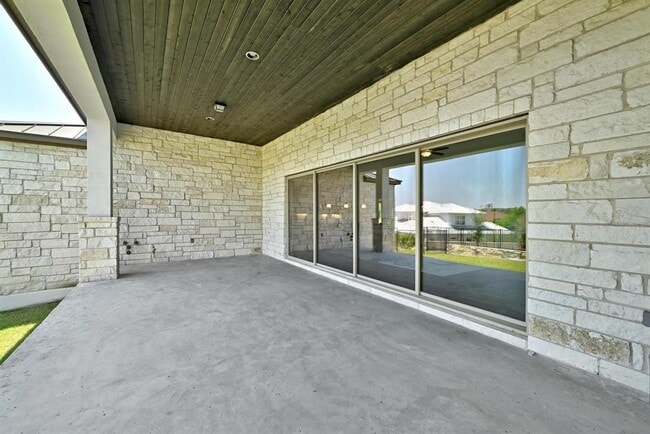 Building Photo - 4809 Serene Hills Dr