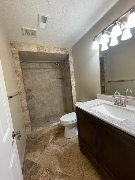 Building Photo - 719 W 2175 N