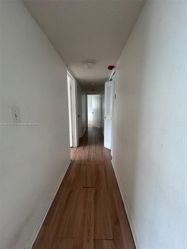 Building Photo - 7427 SW 152nd Ave