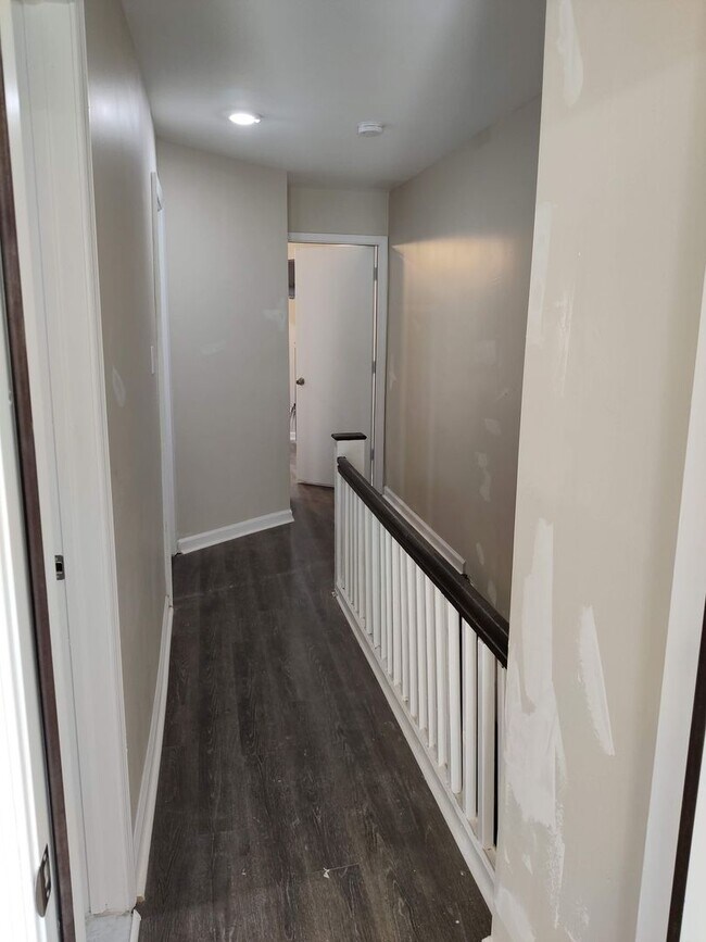 Building Photo - 5535 Crowson St