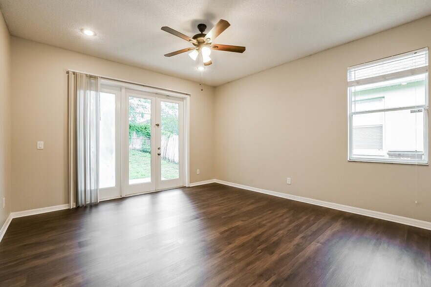 Building Photo - 14693 Kristenright Ln
