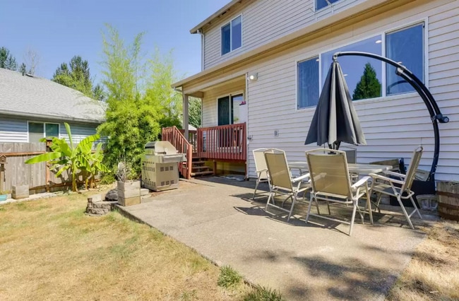 Building Photo - Lovely 3 bedroom Home in Pioneer Place!