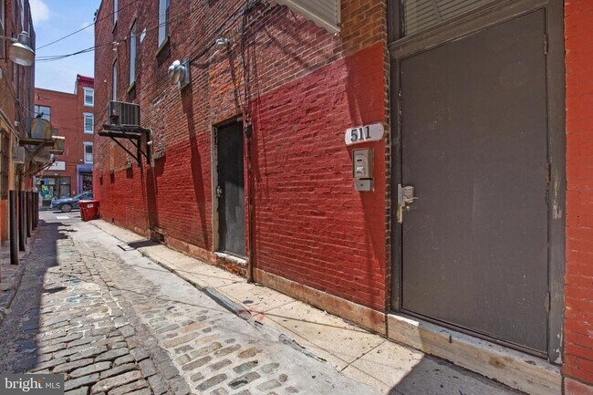 Building Photo - 511 South St