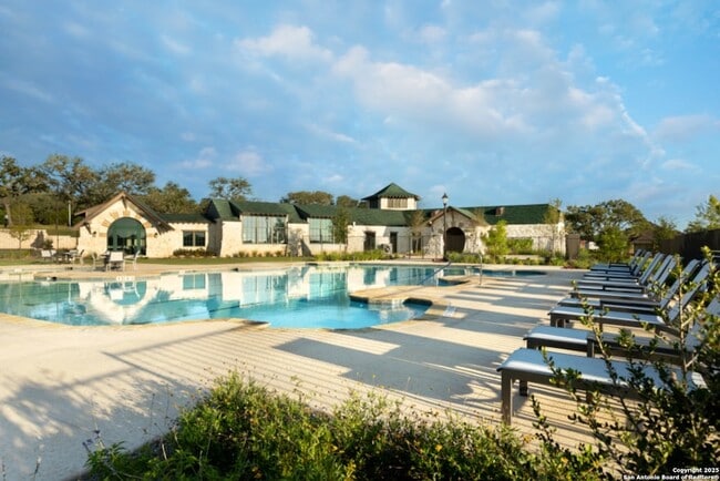 Building Photo - 122 Wildrose Hill Dr