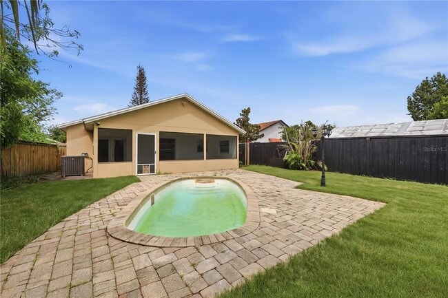 Building Photo - 9910 Dean Cove Ln