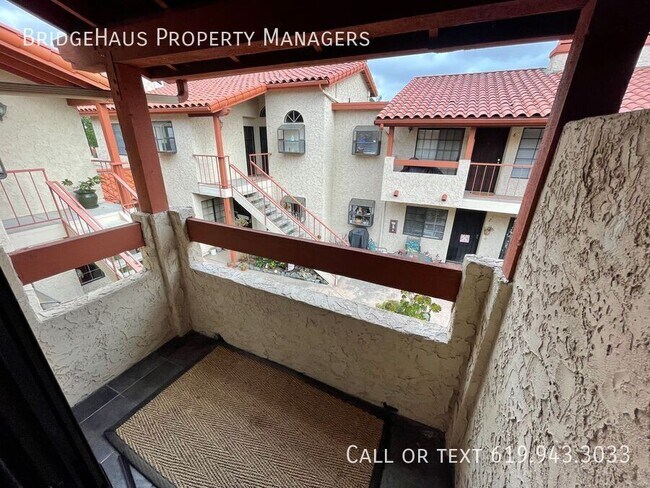 Building Photo - 3988 Iowa St