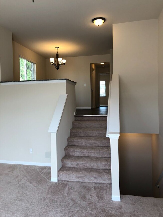 Building Photo - 8246 Promenade Cir