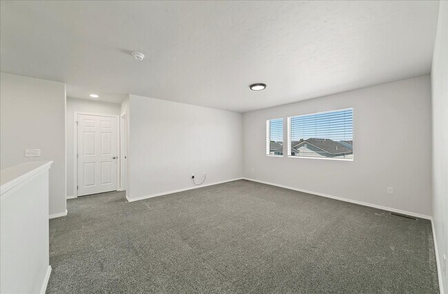 Building Photo - 12311 Noreen St