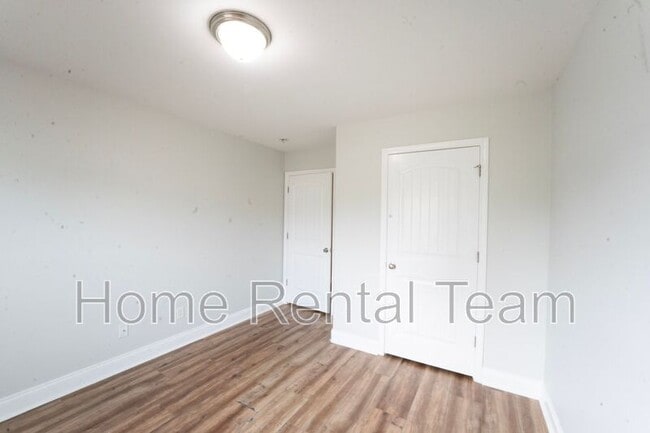 Building Photo - 573 Gov Treutlen Cir