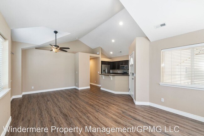 Building Photo - 2 br, 2 bath House - 5170 S. Surprise  Wy ...