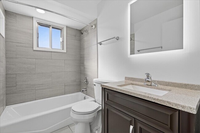 Building Photo - 604 W 65th St