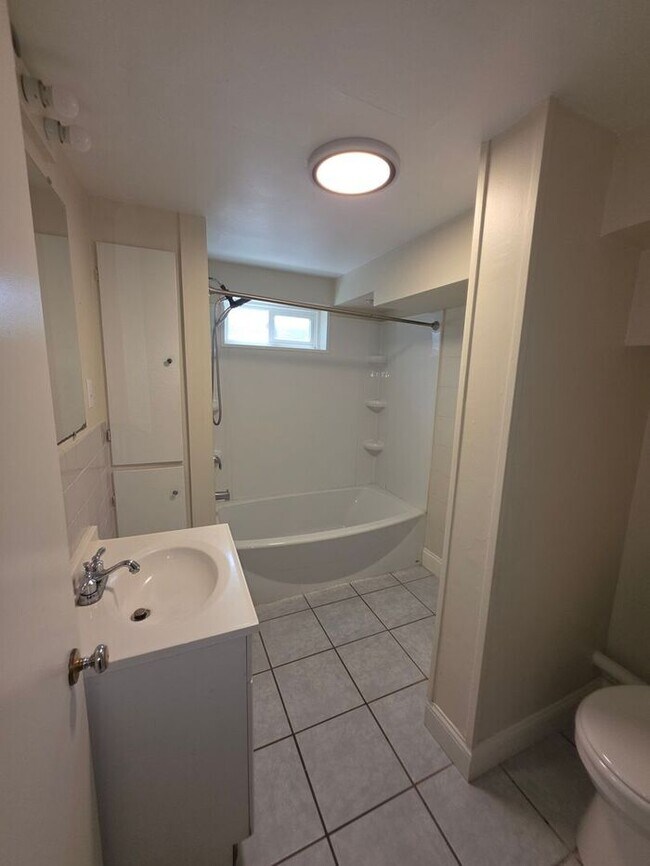 Building Photo - 2 bedroom unit in Berrien Springs