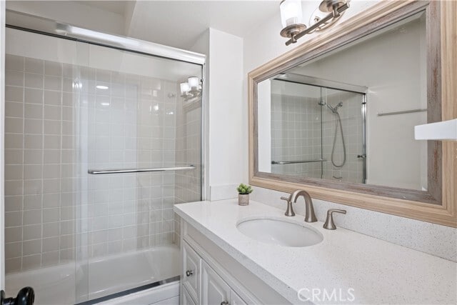 Building Photo - 5330 Zelzah Ave