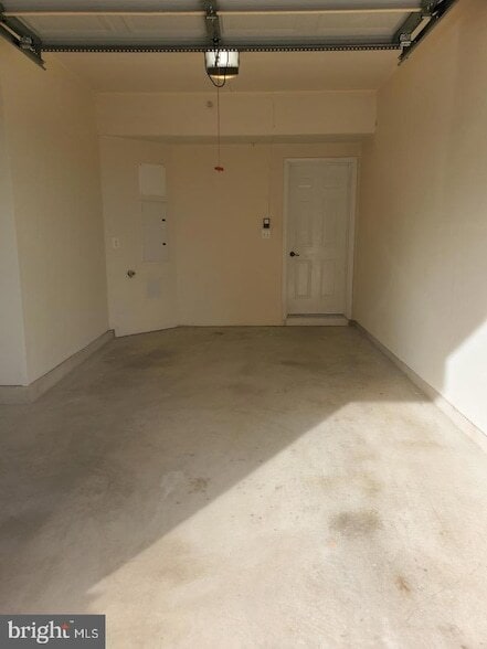 Building Photo - 21564 Romans Dr