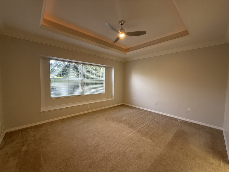 master bedroom - 6055 Wingspan Way