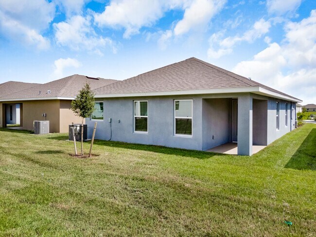 Building Photo - 1063 Grantham Ln