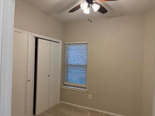 Building Photo - 610 Canterbury St