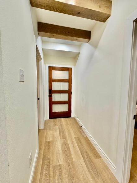 Building Photo - 4805 Alta Oaks Ln