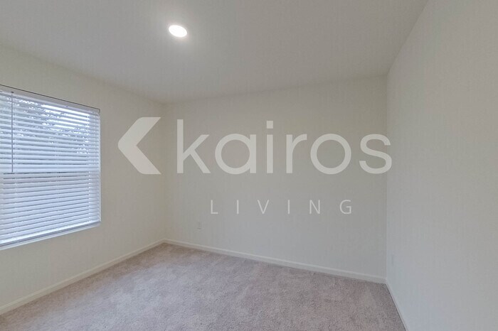 Building Photo - 80 Stodmire Ct