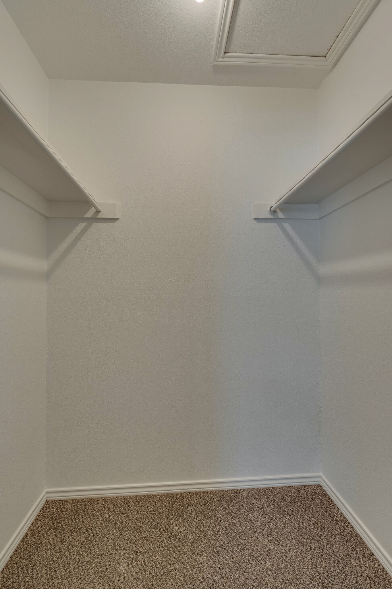 closet space - 1233 Cordell St