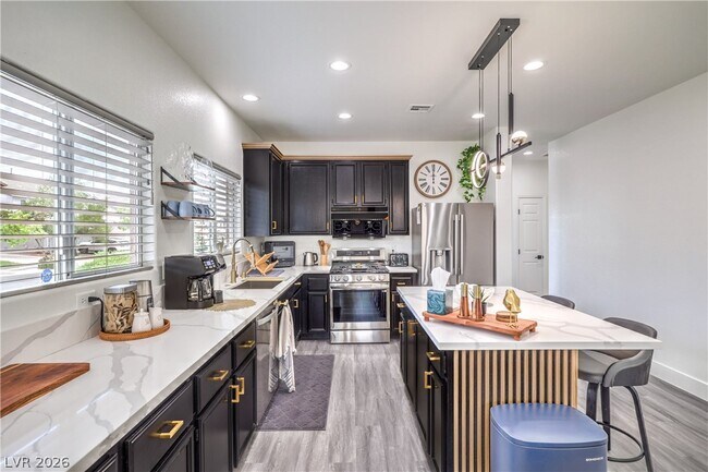 Building Photo - 10762 Flame Vine Ct