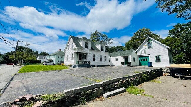 Primary Photo - 37 Chestnut St