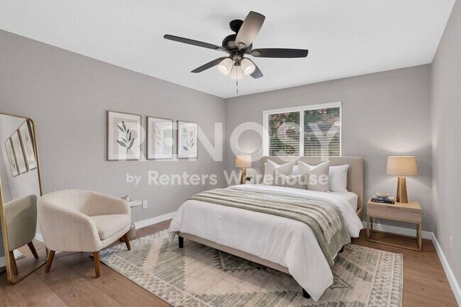 Building Photo - Renovated in Allen Ready to Be Your Home