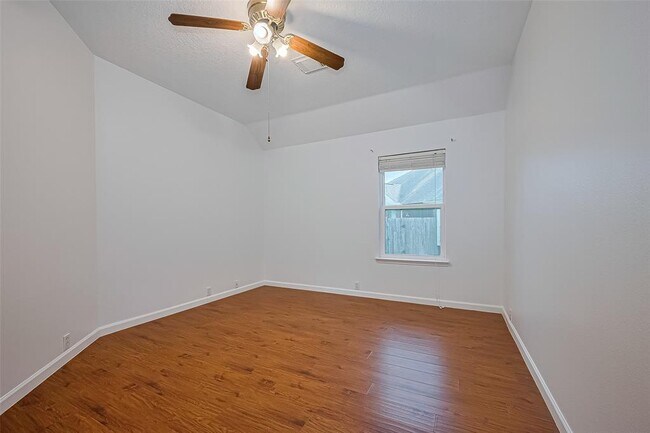 Building Photo - 11042 Sentry Ct