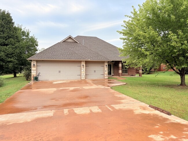 Primary Photo - 1011 Waverly Way