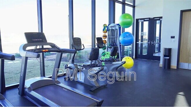 Building Photo - 8965 Gila Rdg