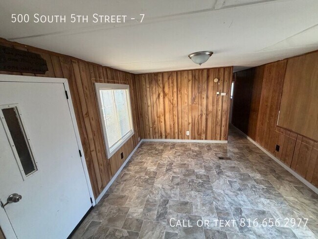 Building Photo - 500 S 5th St