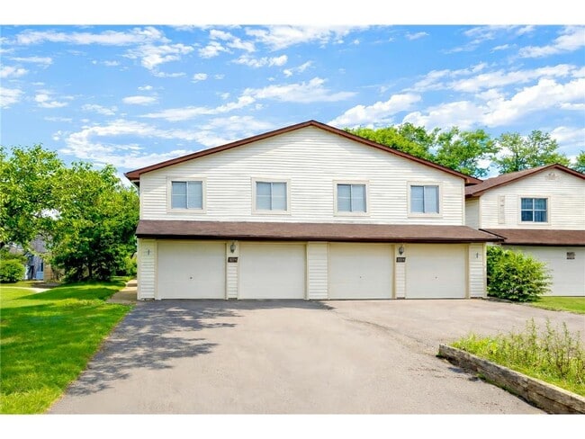 Building Photo - 2489 Woodbridge St